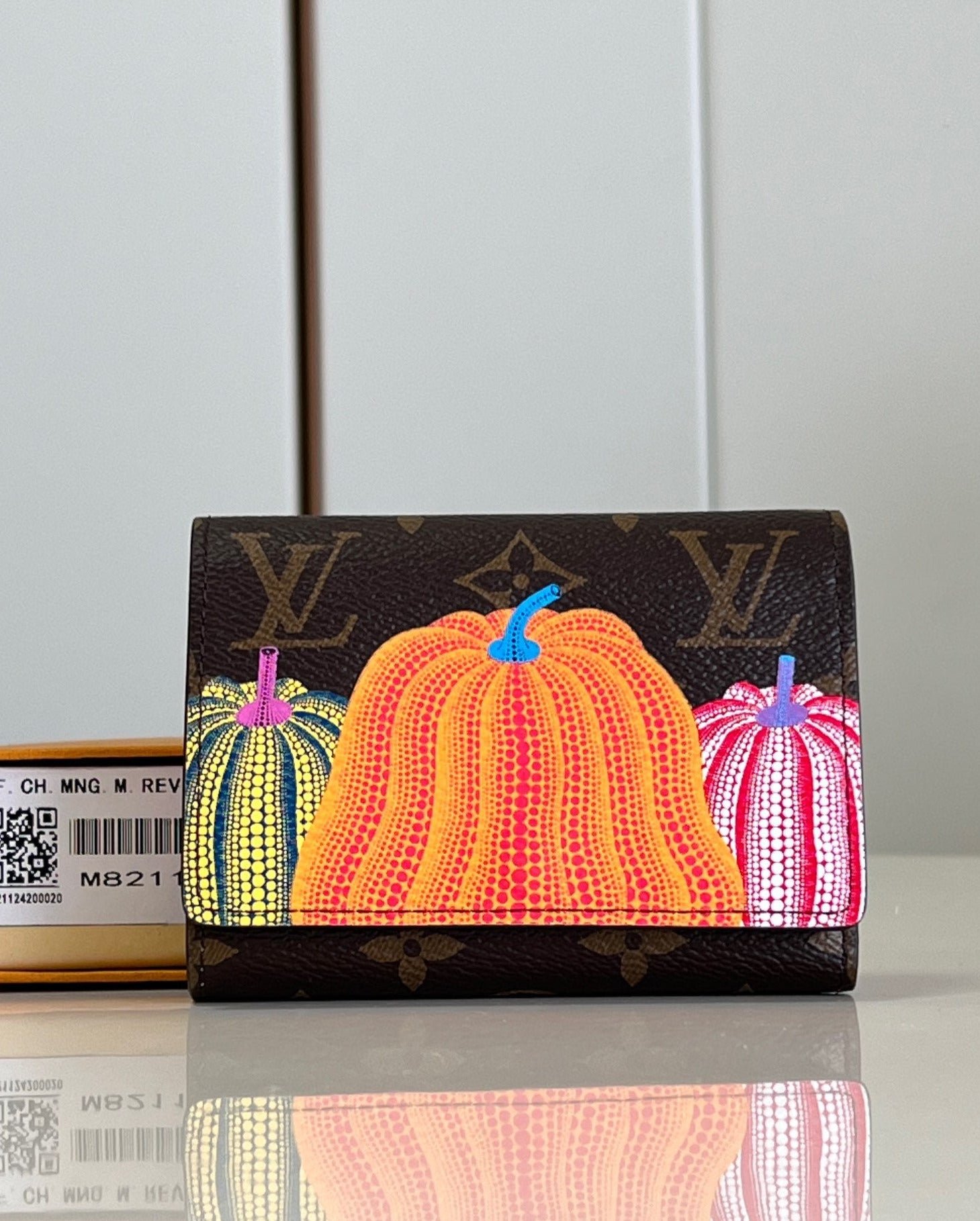 LV x YK Cartera Victorine LOUIS VUITTON