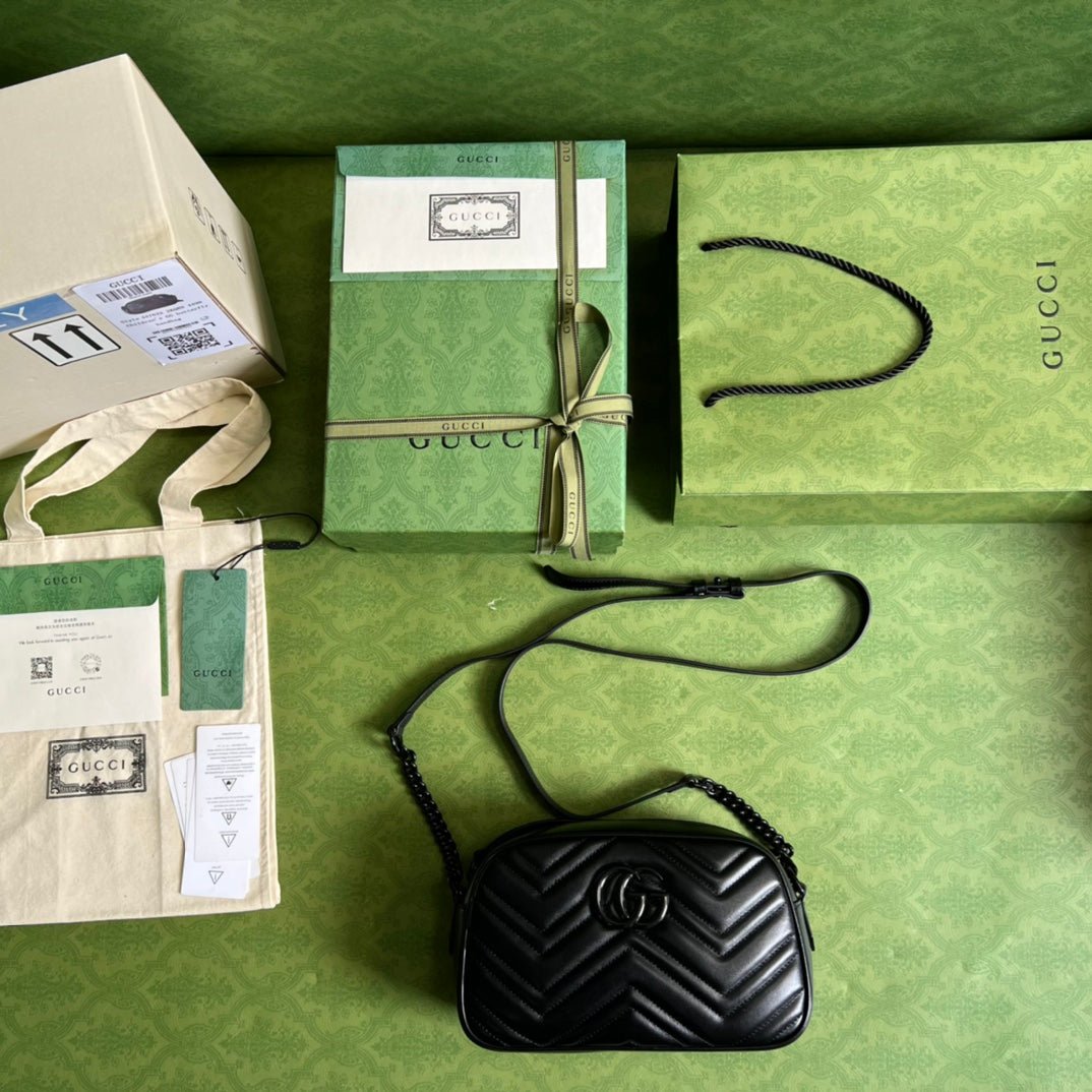 Bolso de hombro GG Marmont pequeño Gucci