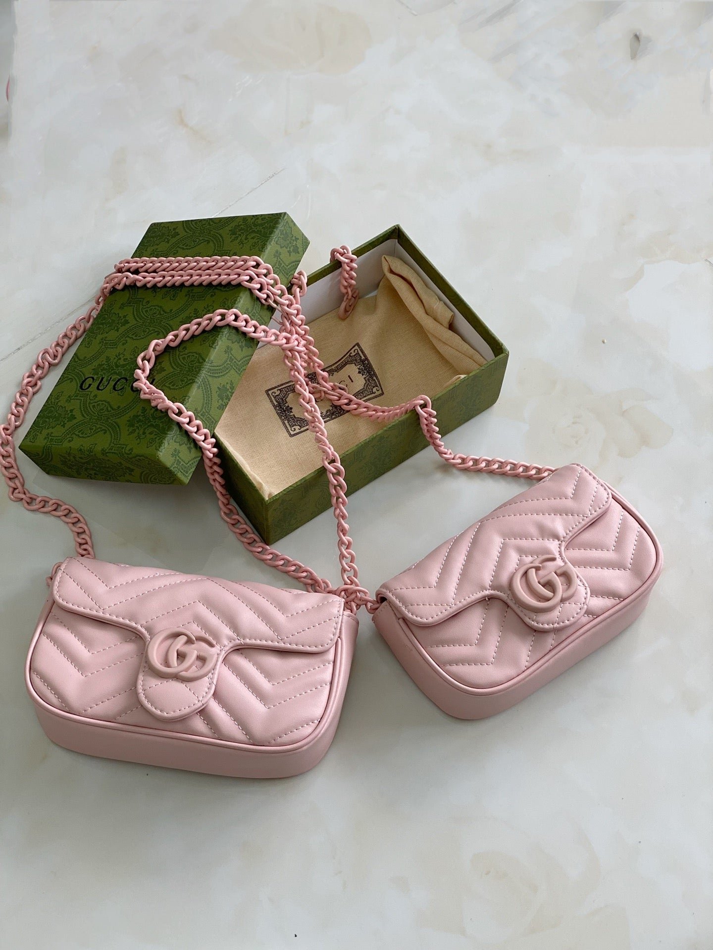 Bolso de hombro Marmont GUCCI