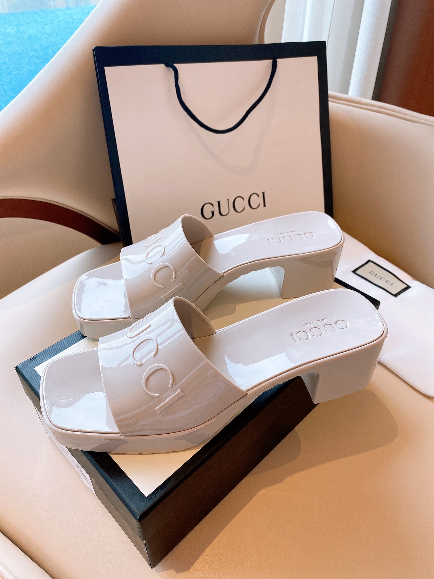 Chancla de Goma Gucci