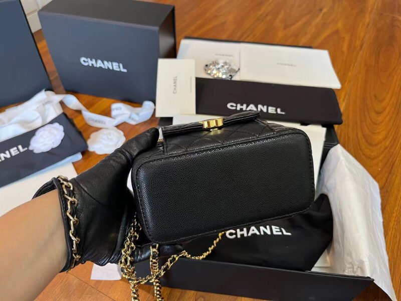 Vanity case con cadena Chanel - Imagen 6
