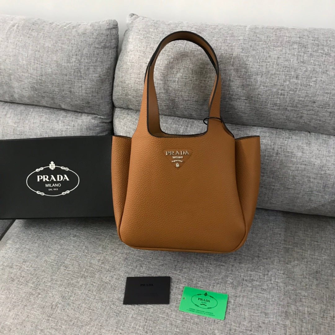 Bolso de mano Prada Flou