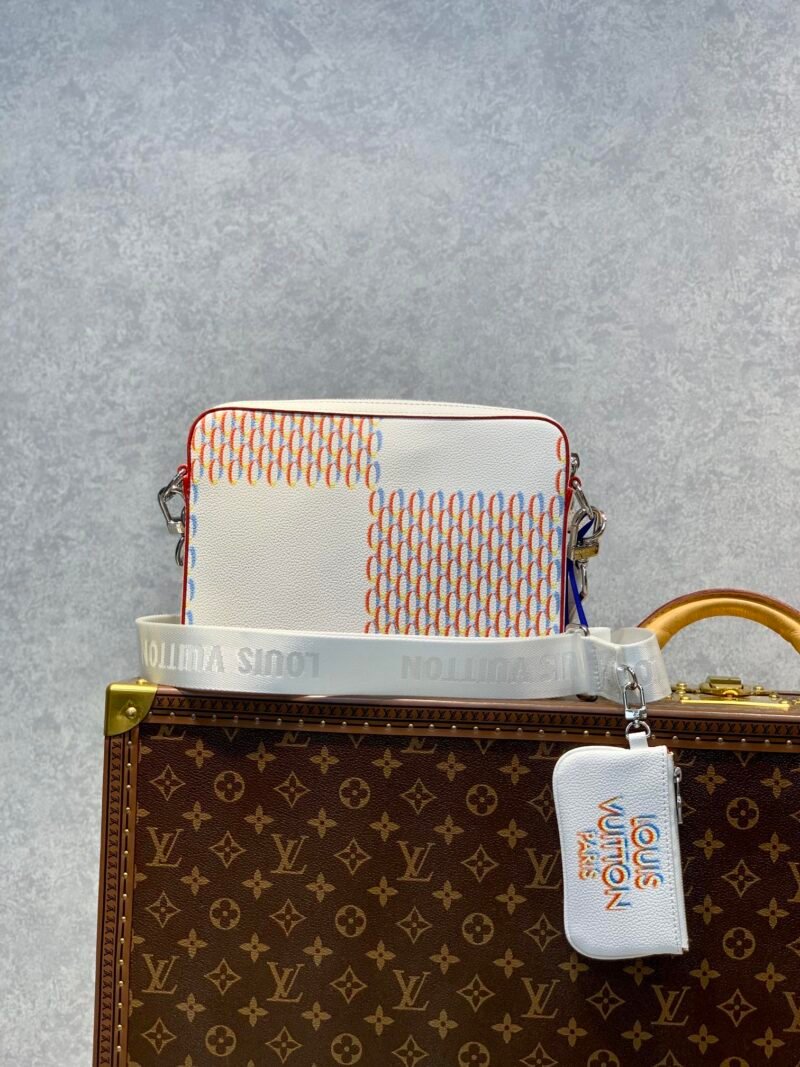 Bolso Trio Messenger Louis Vuitton - Imagen 4