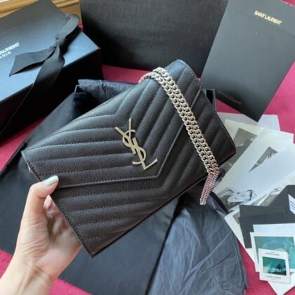 CARTERA CON CADENA GRAIN DE POUDRE YSL