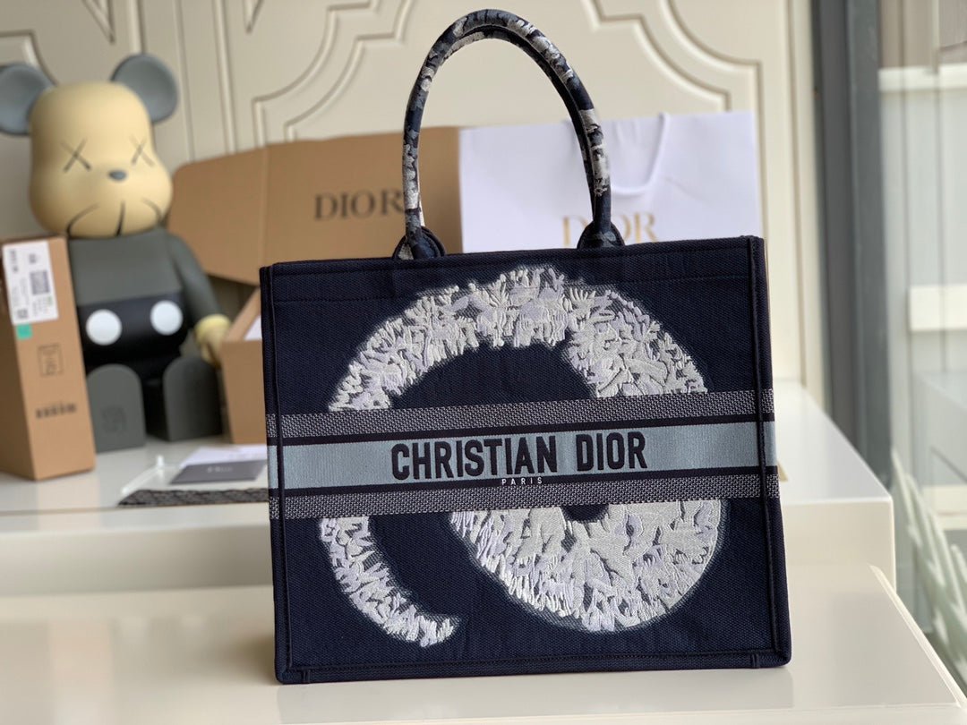 BOOK TOTE DIOR