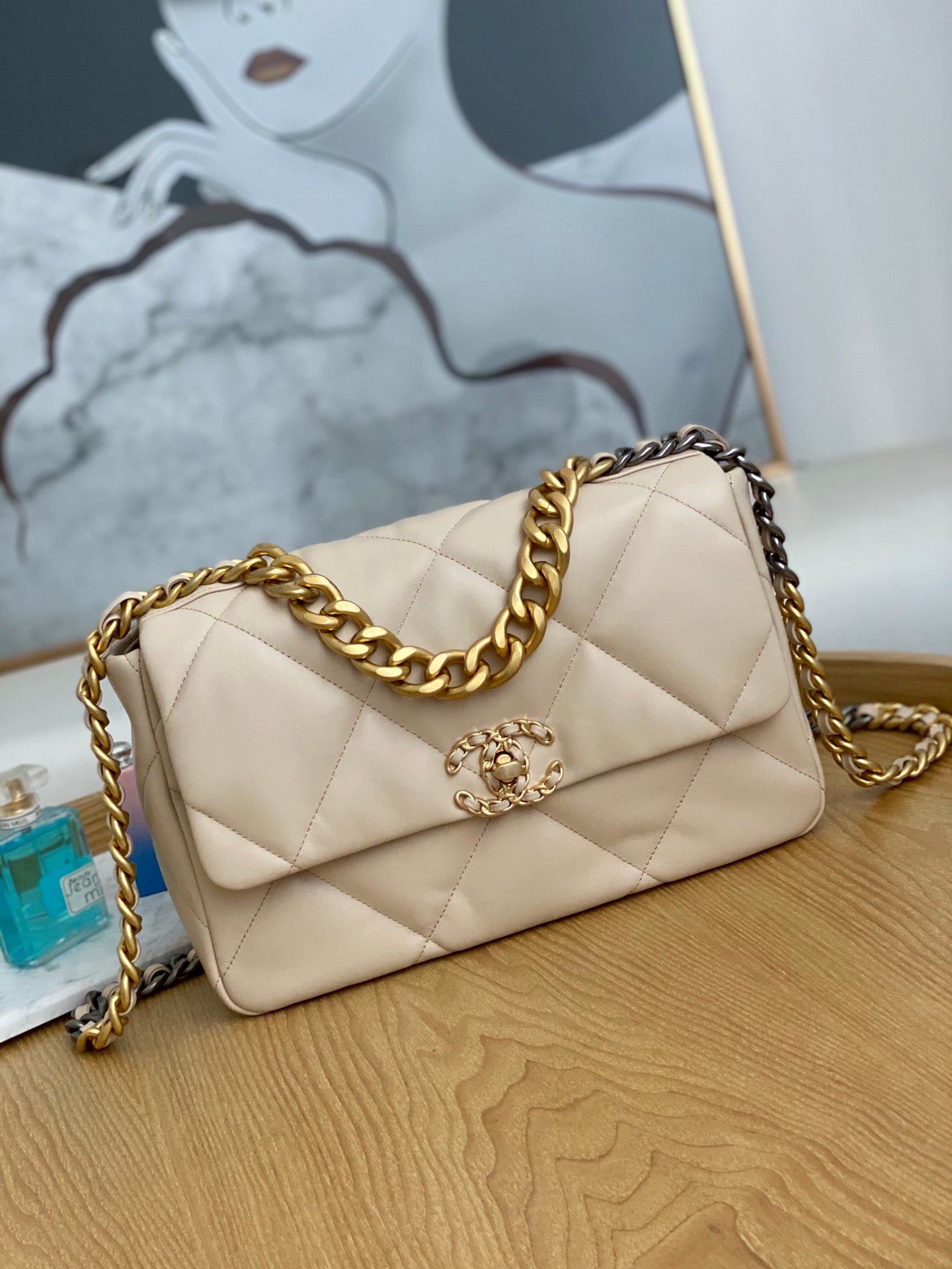 BOLSO GRANDE CHANEL 19