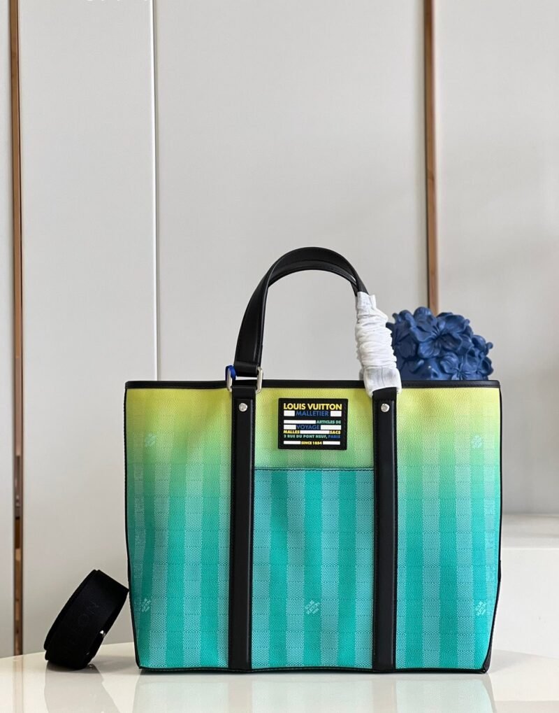 WKD TOTE PM Louis Vuitton