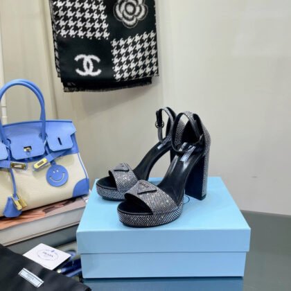 Sandalias de satén con plataforma y cristales PRADA