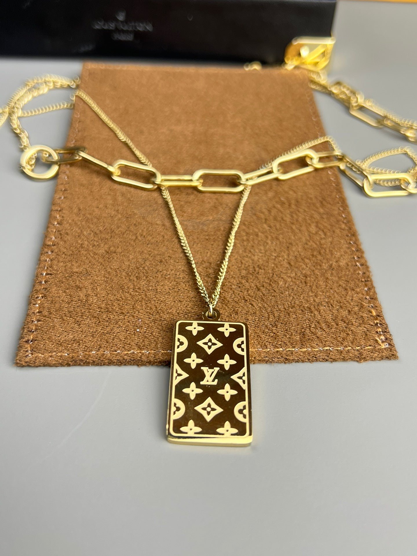 Collar LV Eraser Louis Vuitton