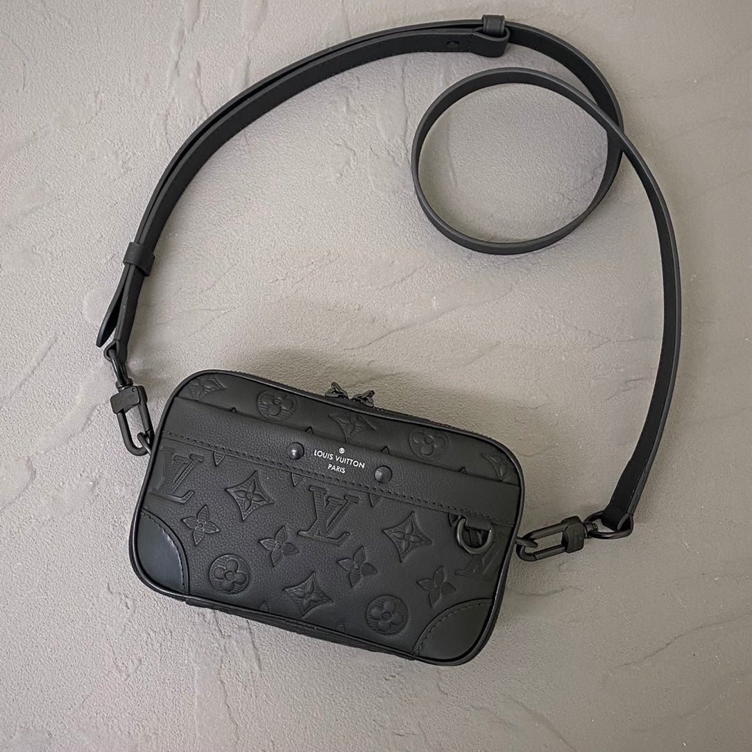 Bolso Nano Alpha Louis Vuitton