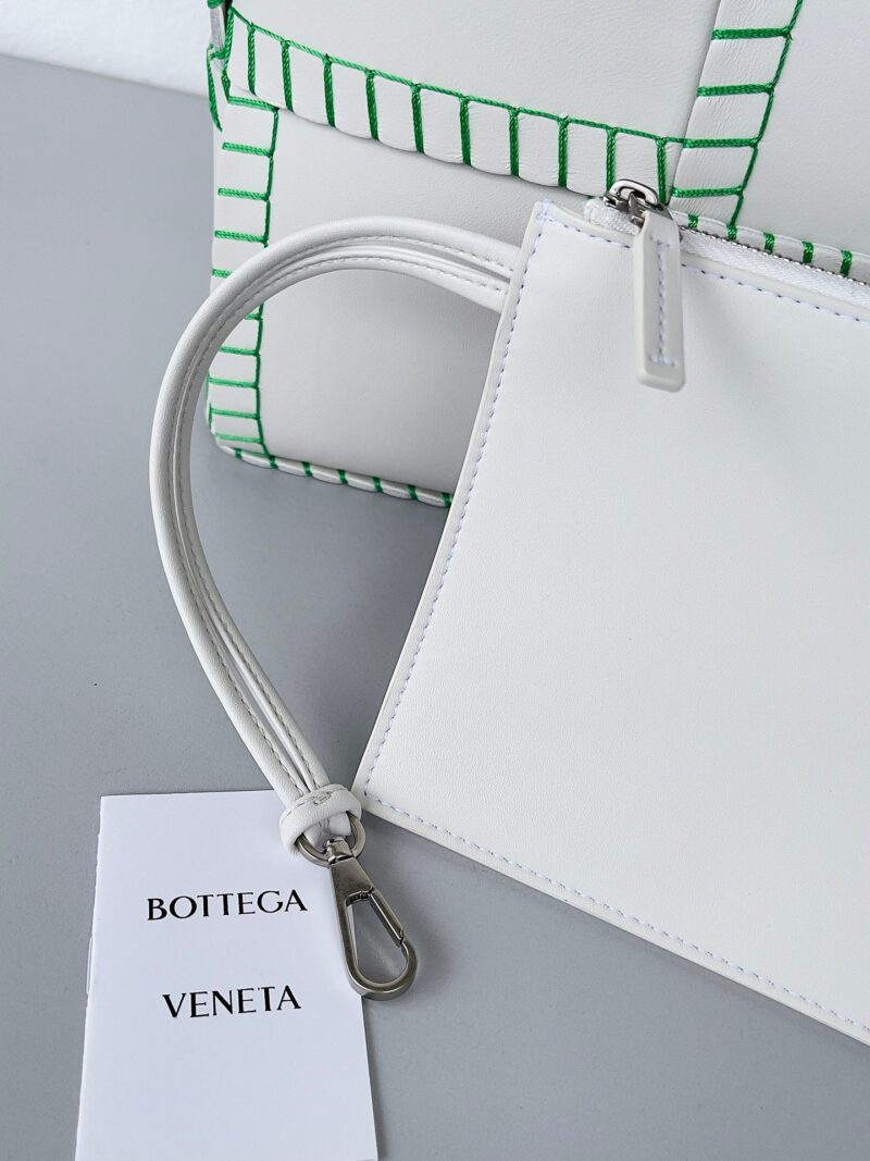 Bolso Arco Tote Pequeño Bottega Veneta - Image 5