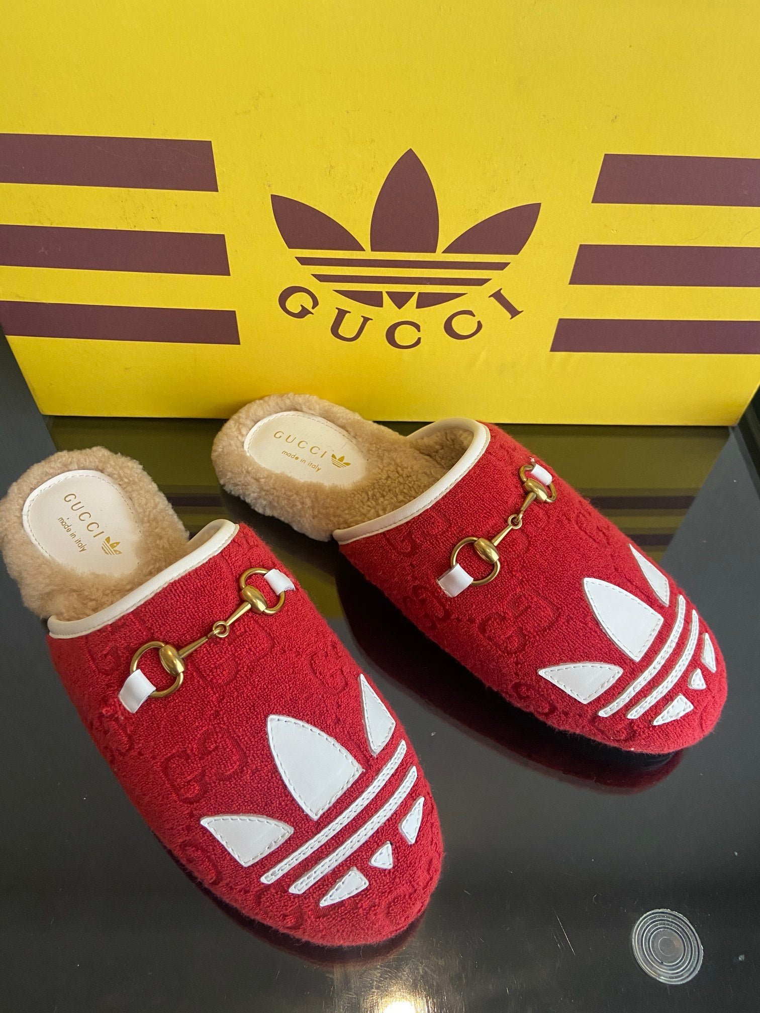 Chancla Adidas x Gucci