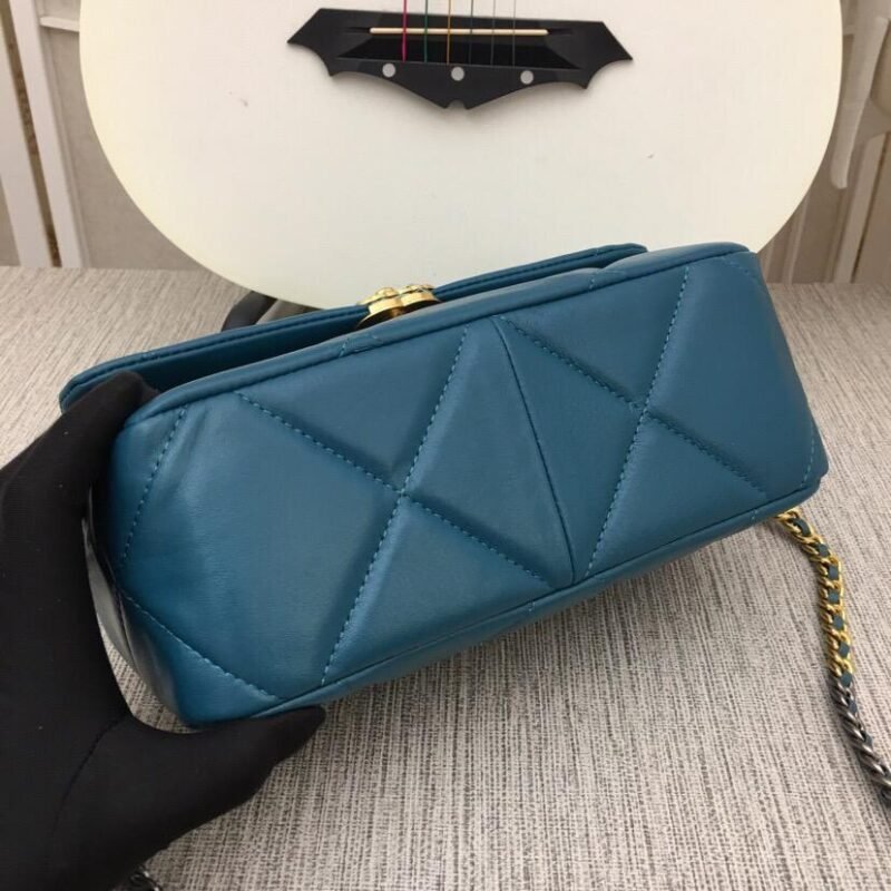 BOLSO CHANEL 19 - Imagen 5