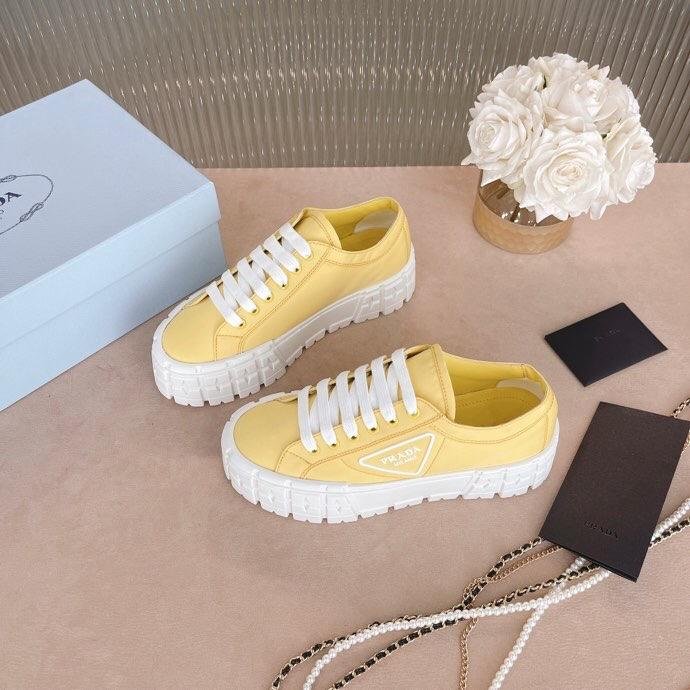 Zapatillas tipo gabardina en nylon PRADA