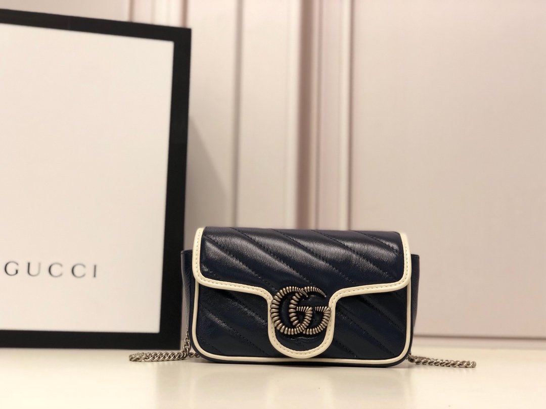 Microbolso GG Marmont GUCCI