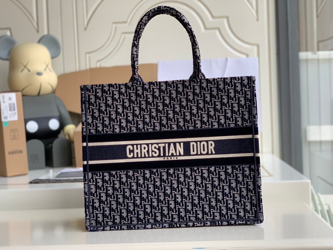 BOOK TOTE DIOR
