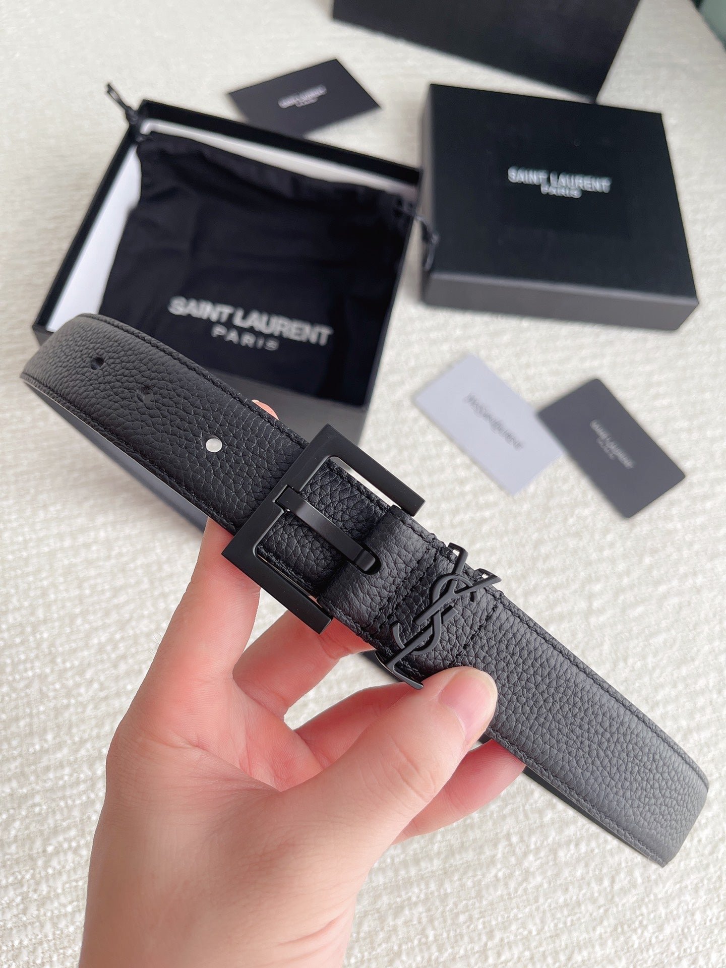 Cinturón de hebilla cuadrada YSL
