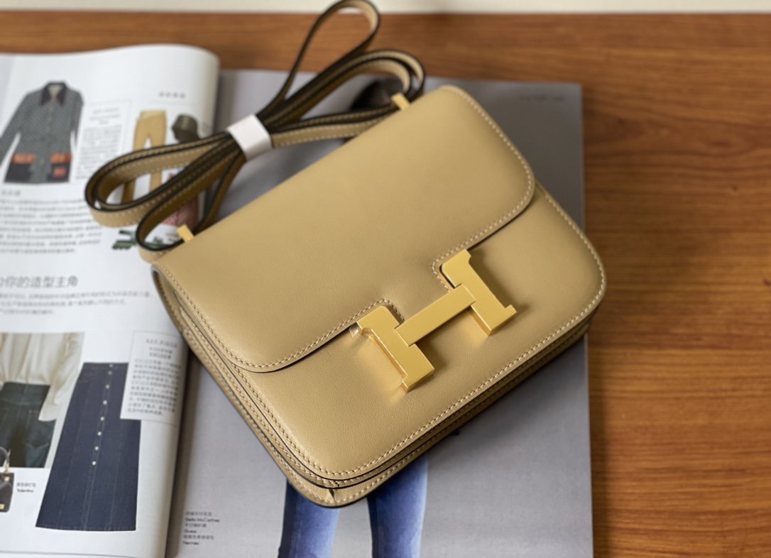 Bolso Constance mini HERMES