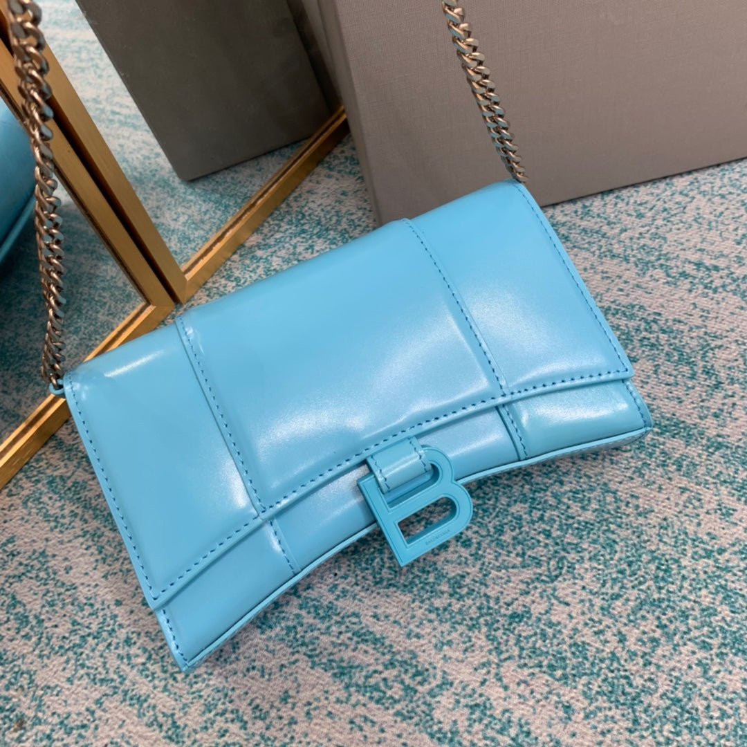 BOLSO HOURGLASS TOP CON CADENA