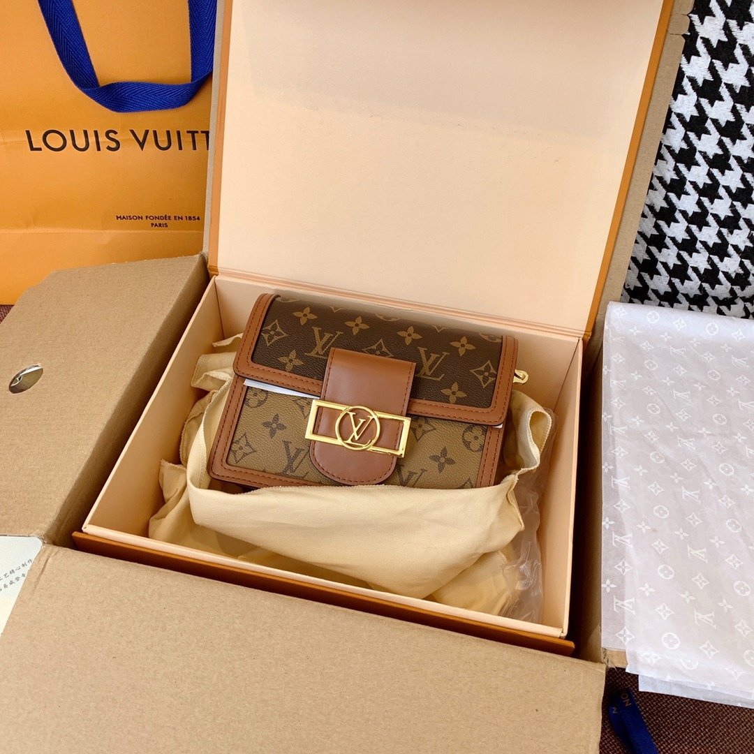 BOLSO MINI DAUPHINE Louis Vuitton