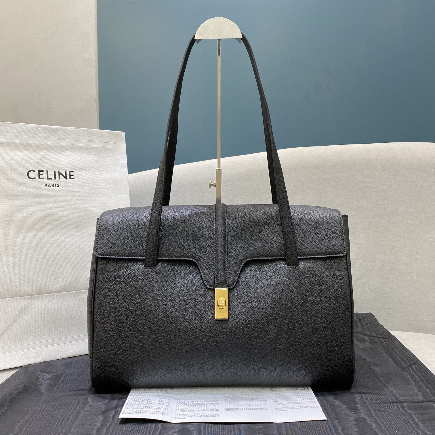 BOLSO 16 FLEXIBLE DE PIEL CELINE