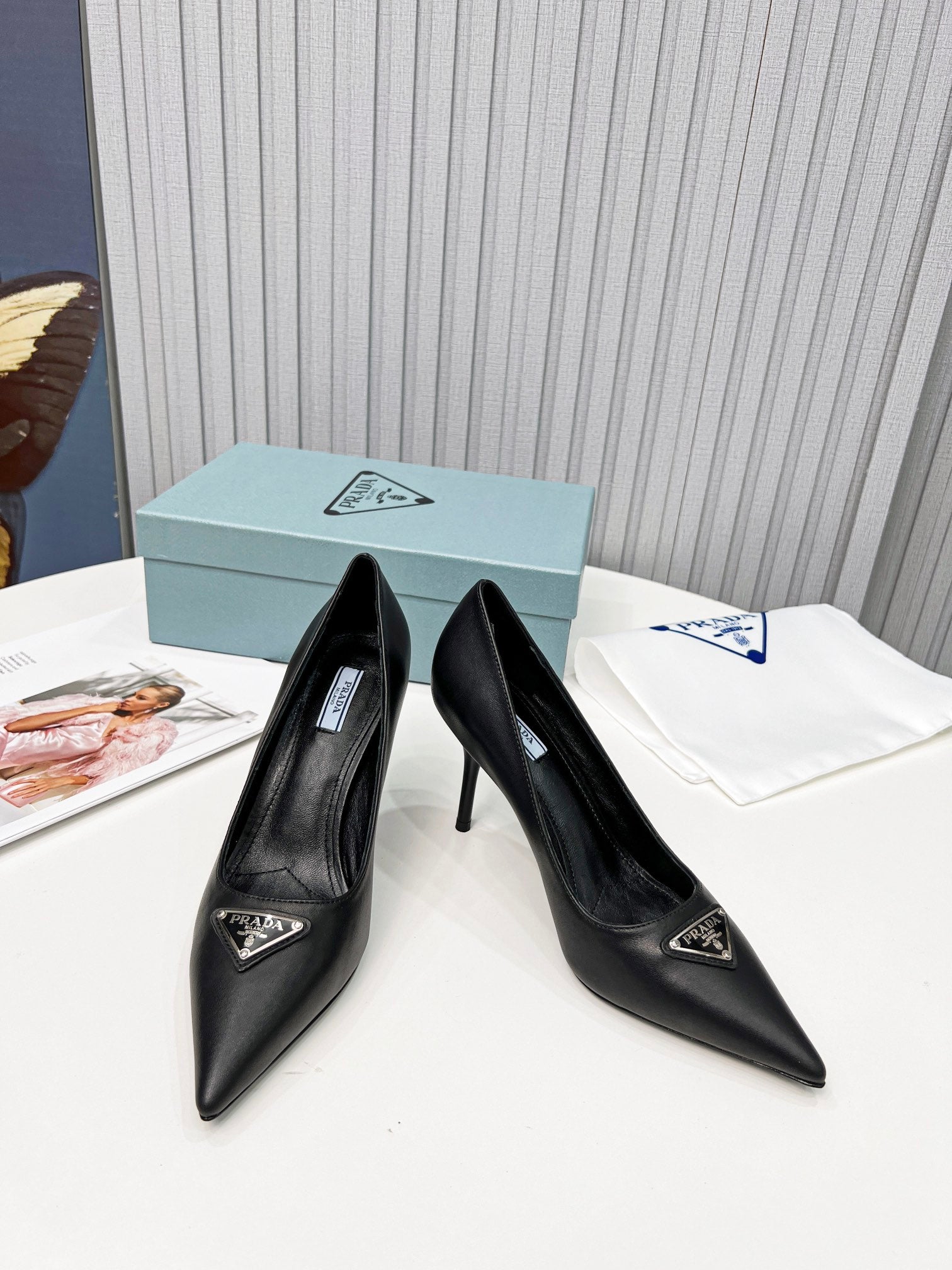 Zapatos de tacón de piel cepillada PRADA