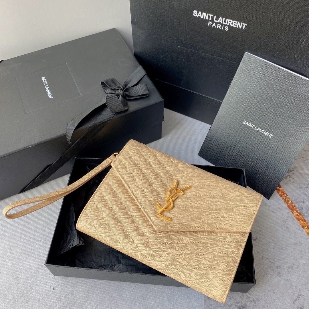 Bolso de mano Clutch Monogram Envelope YSL