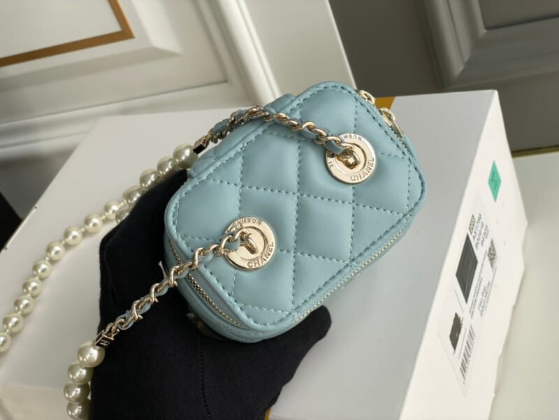 VANITY CASE PEQUEÑO CHANEL - Imagen 6