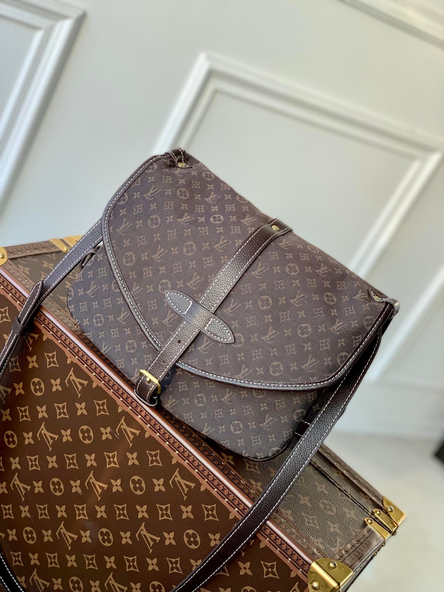 Bolso Saumur Messenger Louis Vuitton