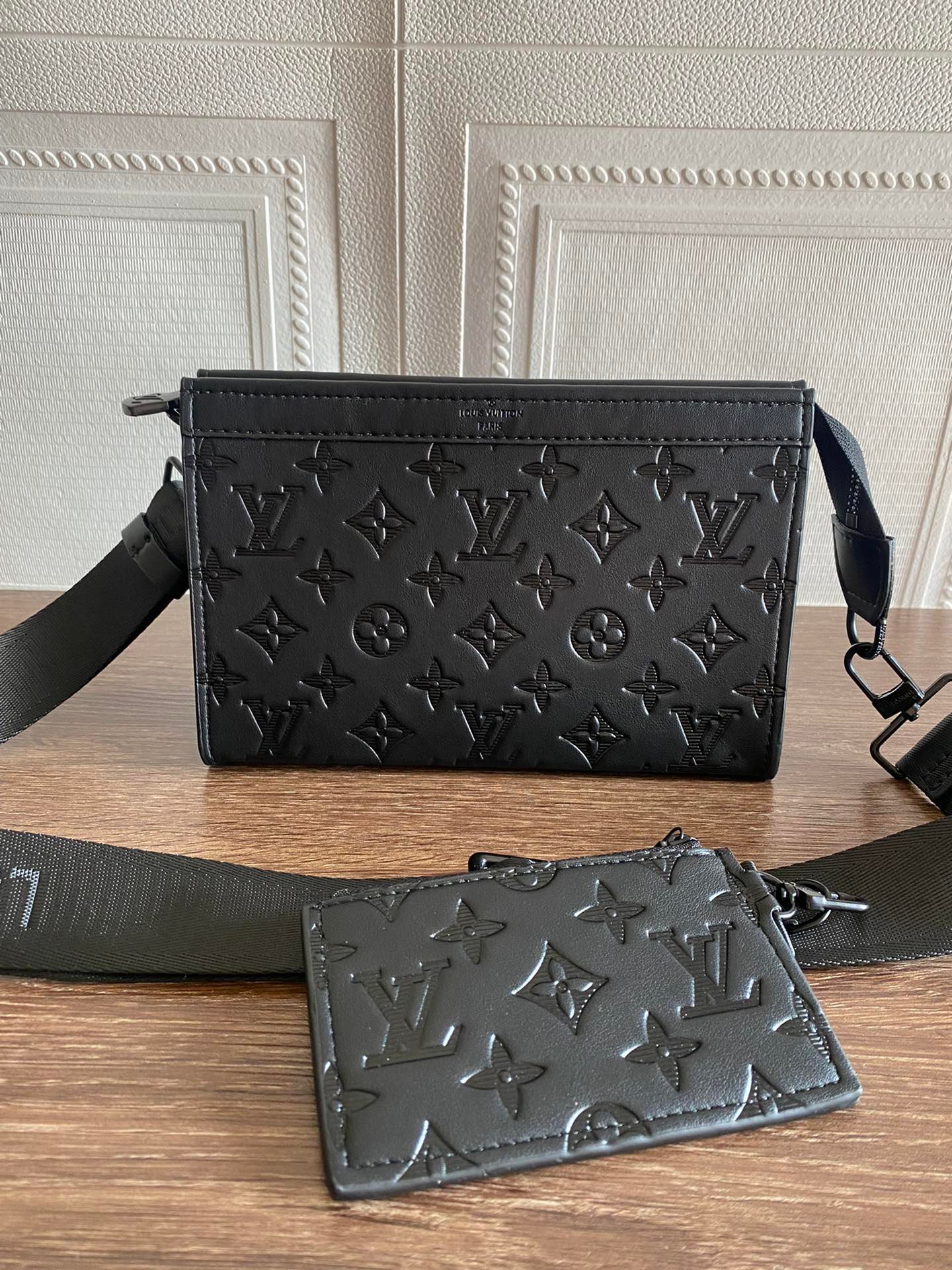 Cartera Gaston con bandolera LOUIS VUITTON