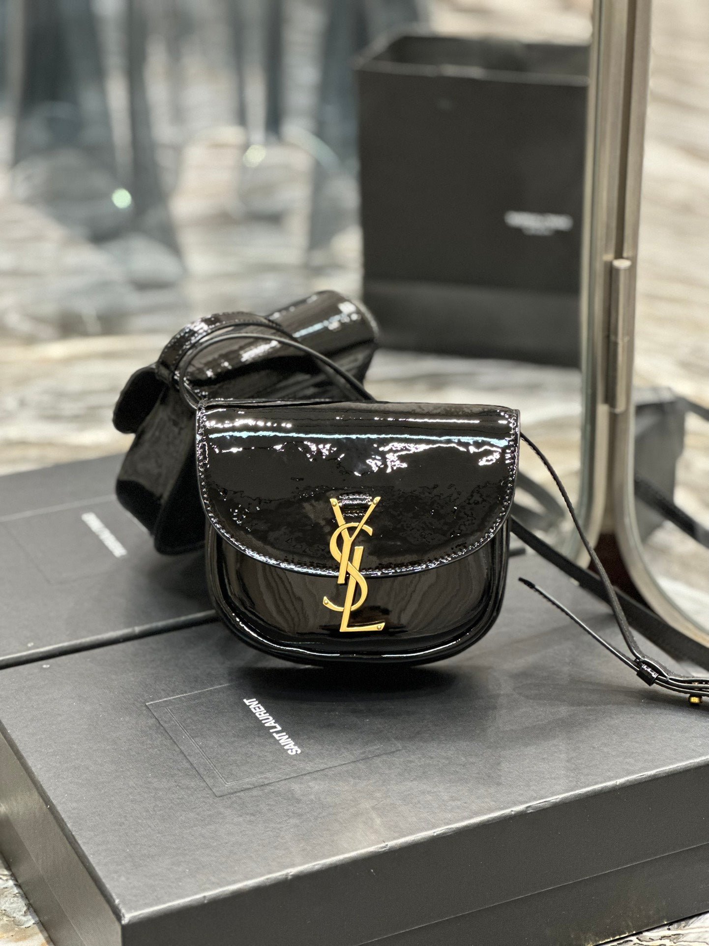 Bolso cruzado pequeño Kaia YSL