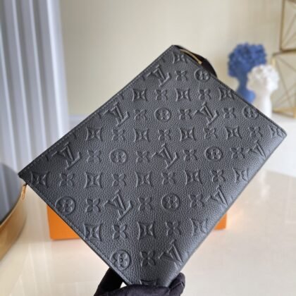 POCHETTE VOYAGE MM Louis Vuitton