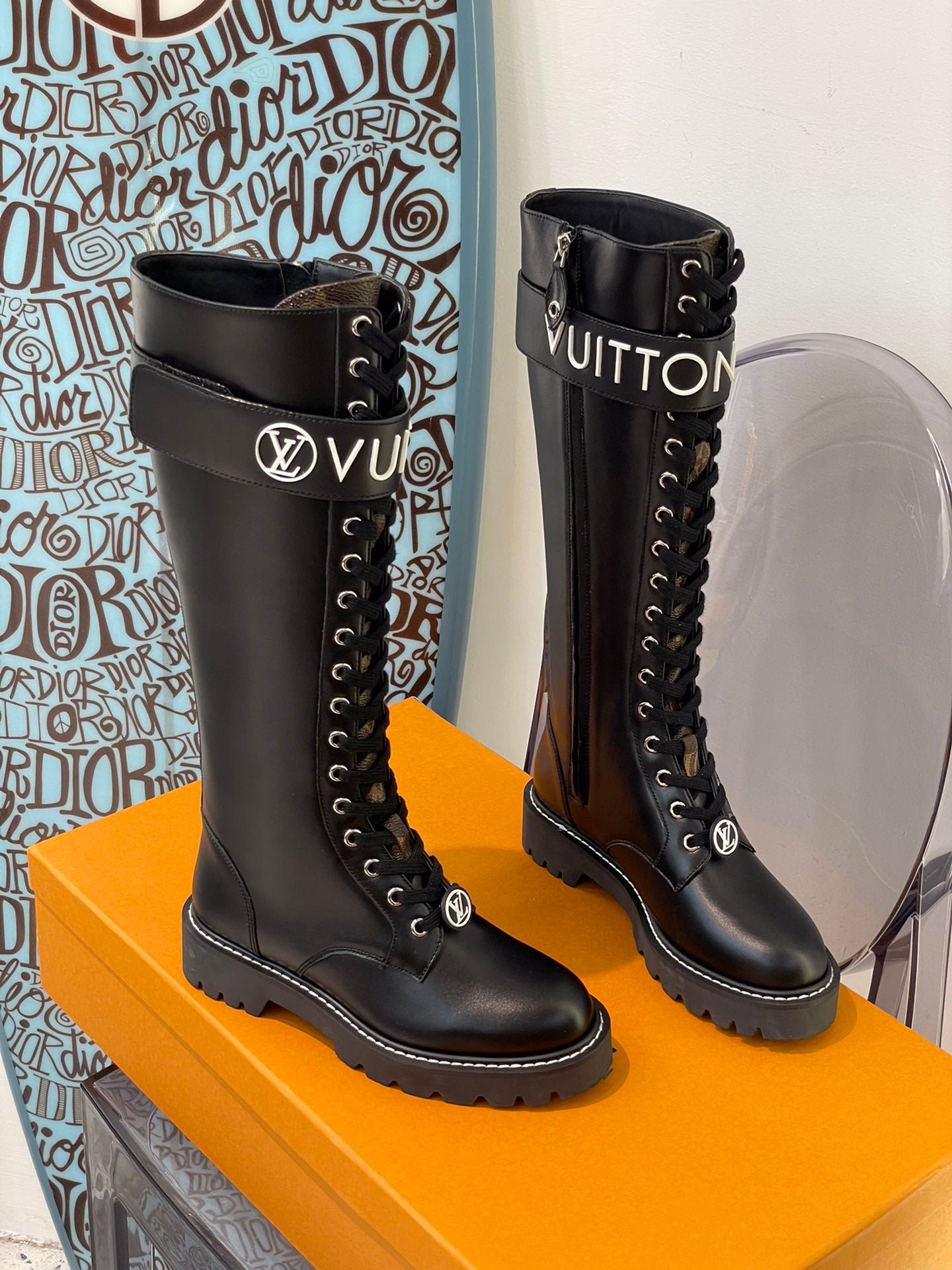 BOTA TERRITORY LOUIS VUITTON