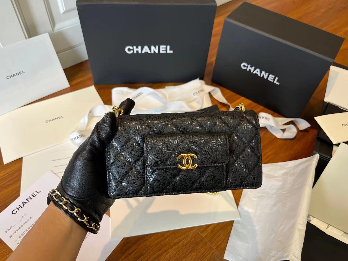 Cartera de mano con cadena Chanel