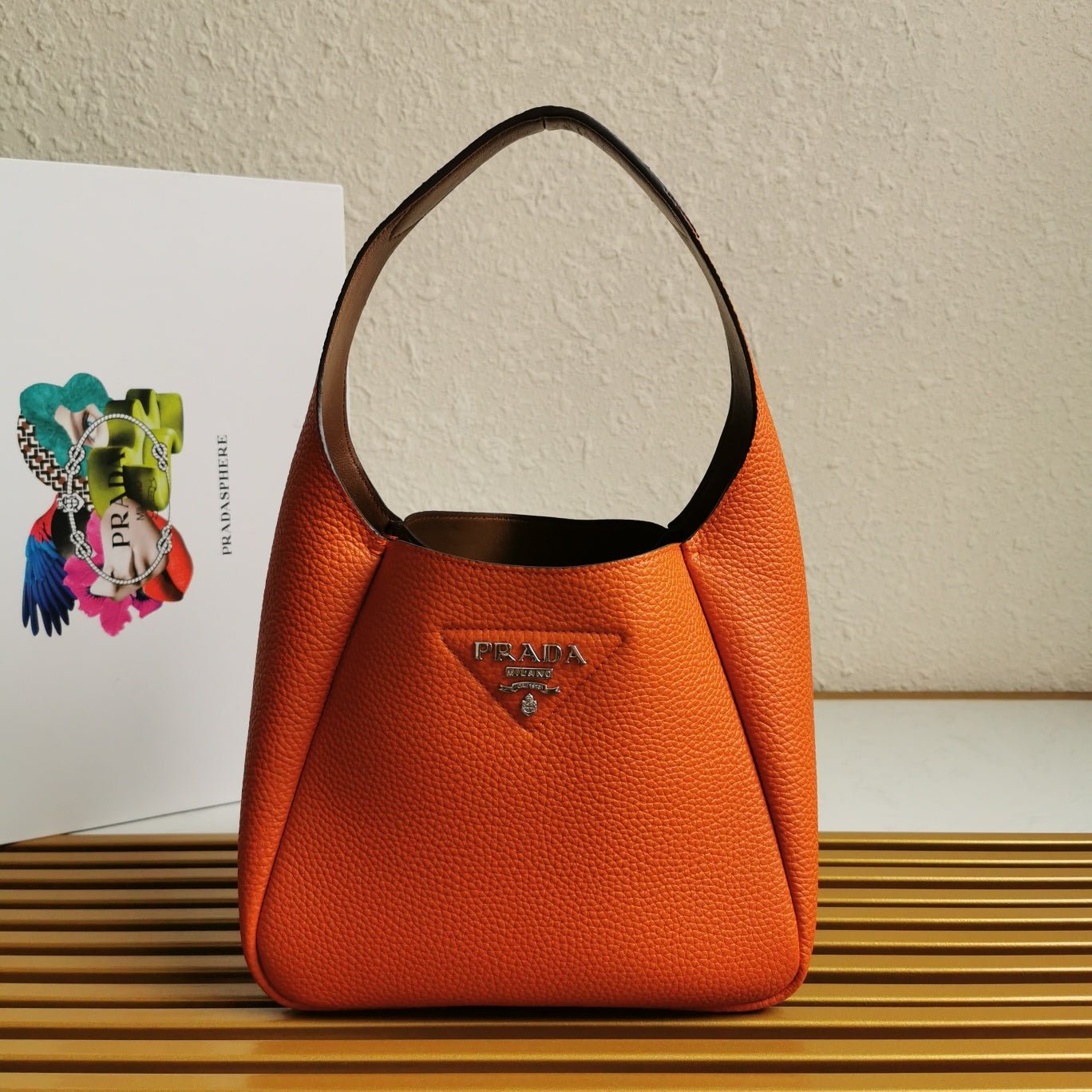 Bolso de mano en piel PRADA