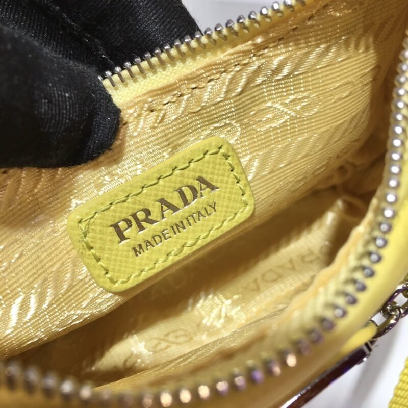 Minibolso de hombro Re-Edition de nylon PRADA - Image 66
