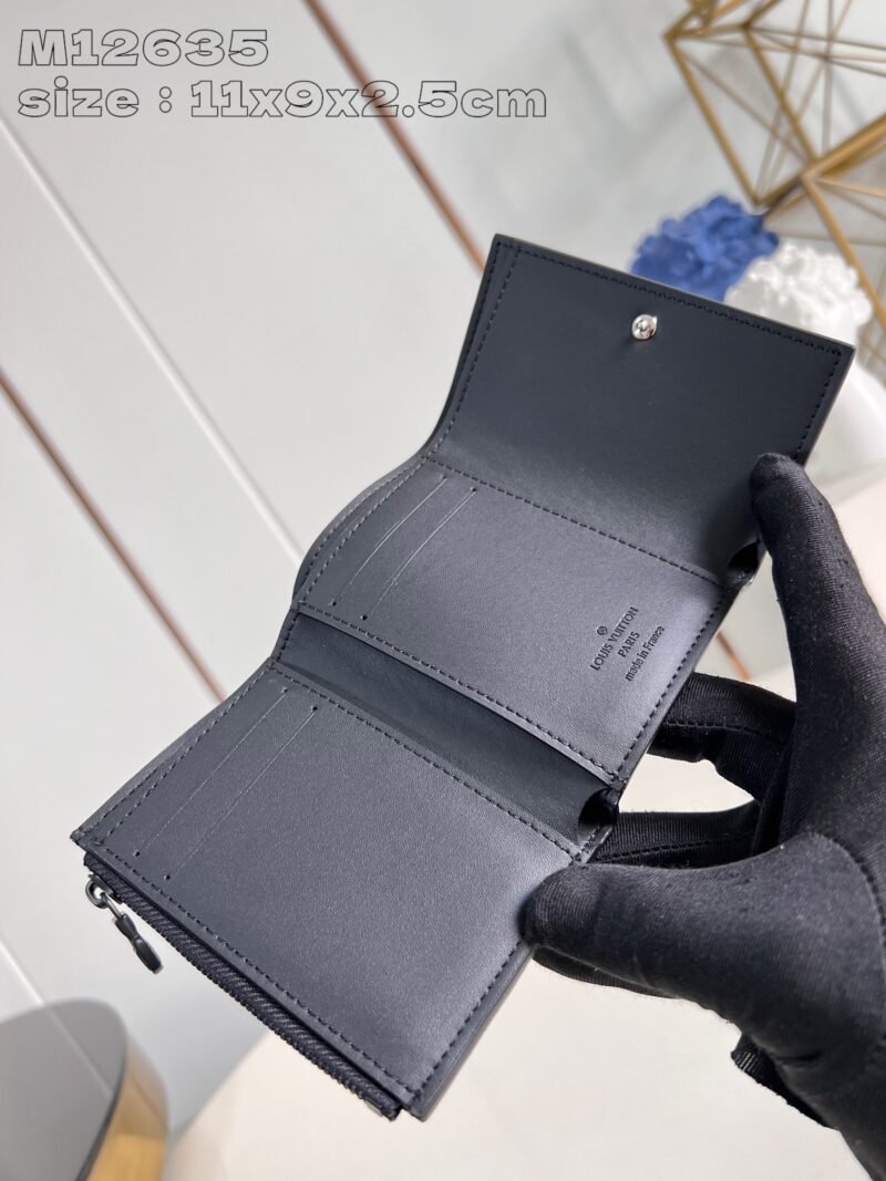 Cartera Victor Louis Vuitton - Imagen 6