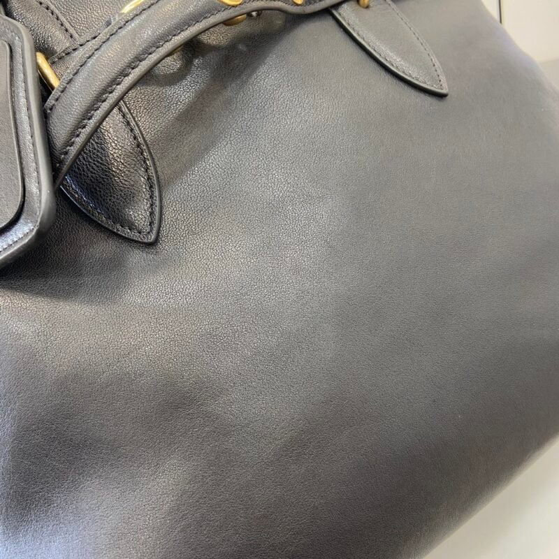 Bolso Aventure de napa Mediano Miu Miu - Imagen 7