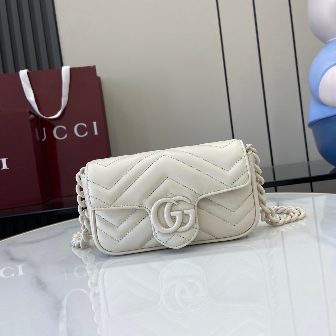 Microbolso GG Marmont Gucci