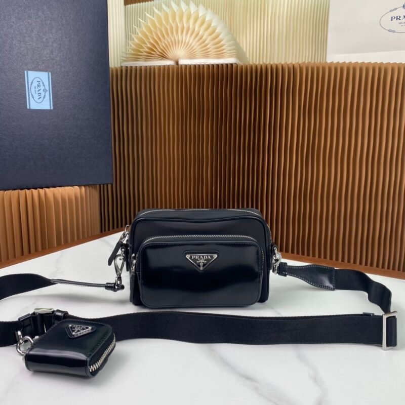 Bolso bandolera de Re-Nylon y piel Saffiano Prada