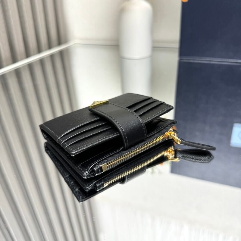 Cartera pequeña de piel y Saffiano Prada - Imagen 3