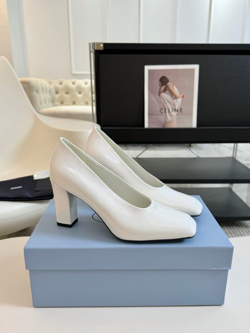 Zapatos de salón Prada