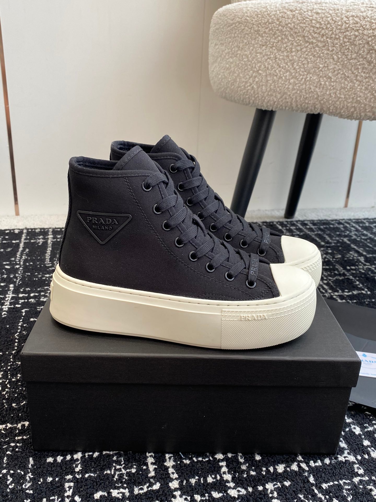Zapatillas de tela Prada