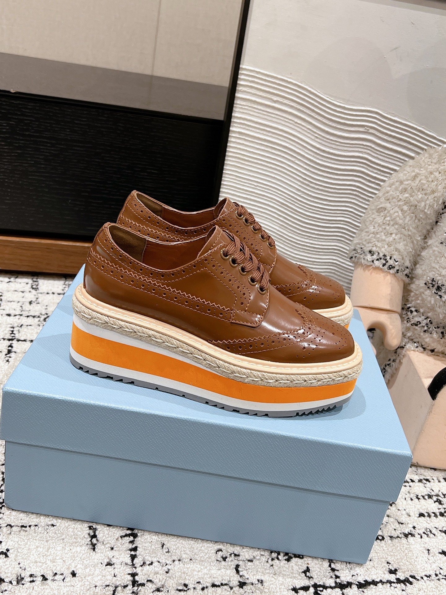 Mocasines de piel con plataforma Prada