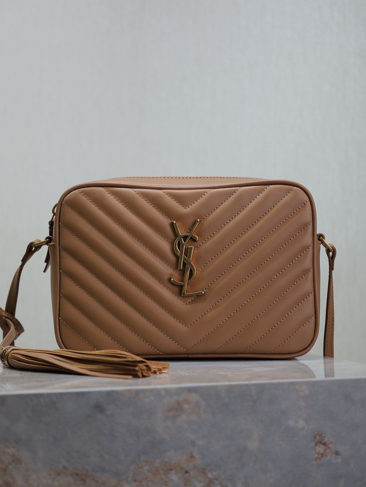 Bolso Lou Camera YSL