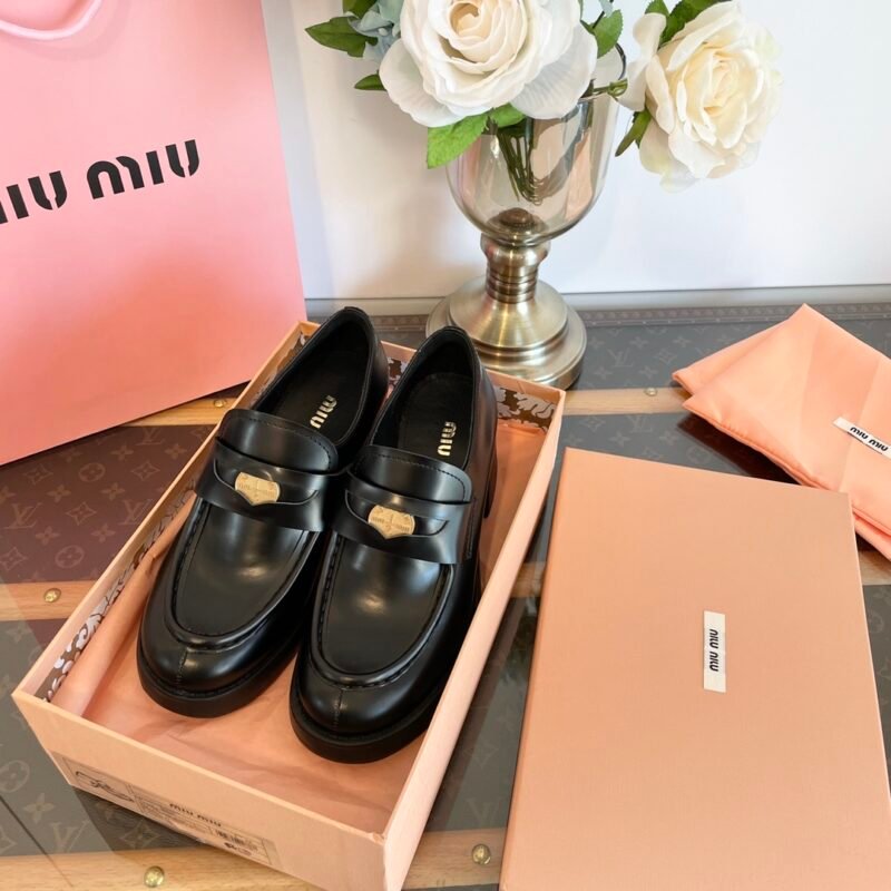 Mocasines de piel Miu Miu - Imagen 4