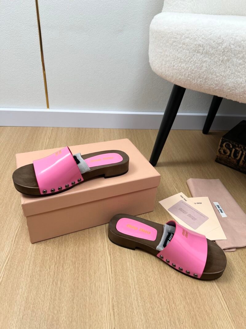 Zuecos de piel Miu Miu - Imagen 4