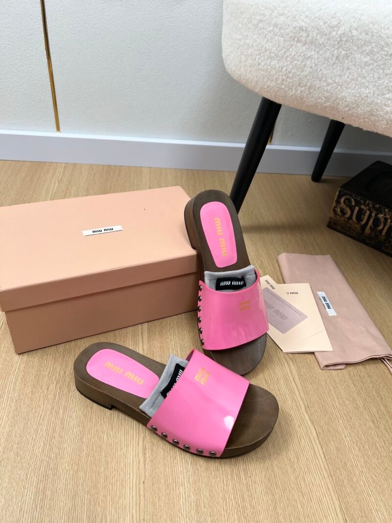 Zuecos de piel Miu Miu - Imagen 3