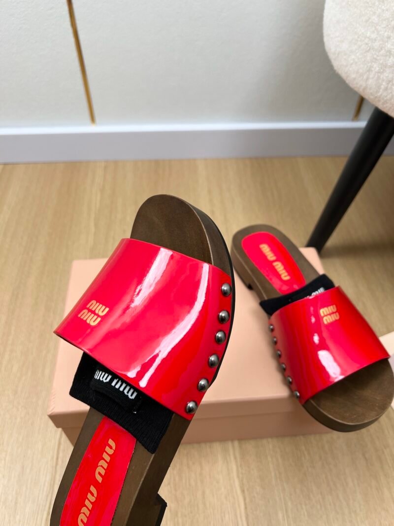 Zuecos de piel Miu Miu - Imagen 8