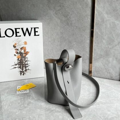 Bolso Pebble Bucket mini Loewe